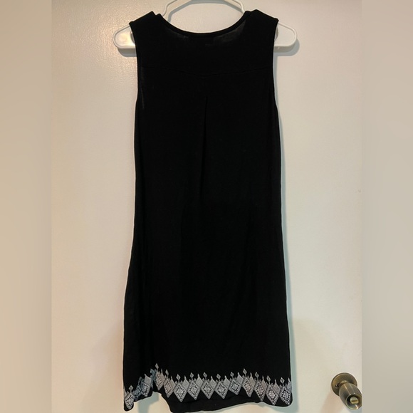 Charlie Paige black sleeveless dress. Size 5/M - Picture 4 of 7